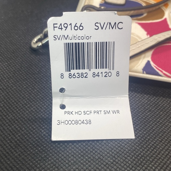 🩷COACH🩷Multicolor Park Hand Drawn Scarf Print Small Wristlet with Dust Bag/NWT - Picture 6 of 7